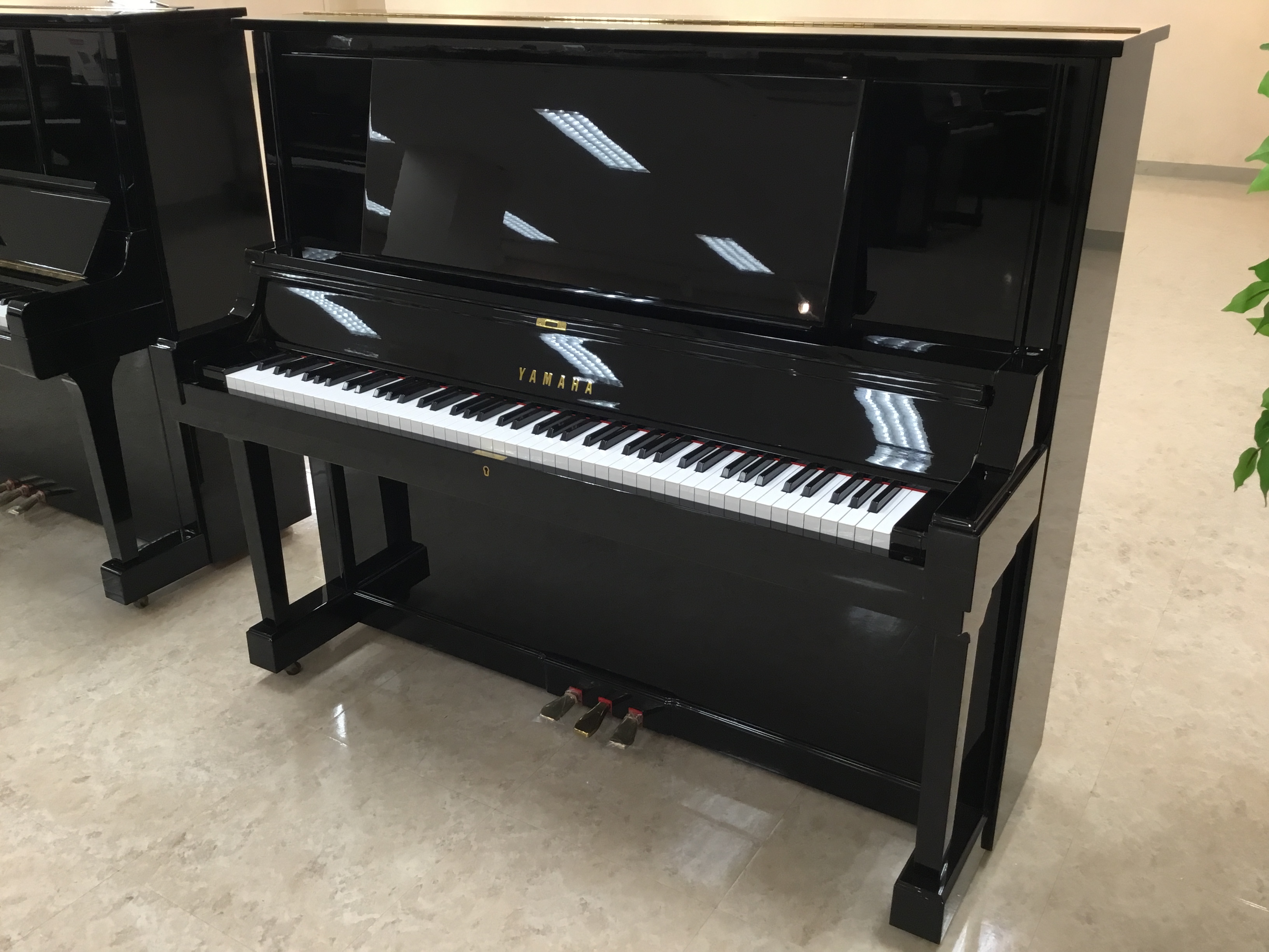 中古アップライトピアノ】YAMAHA UX5 （1983年製）｜島村楽器 イオン