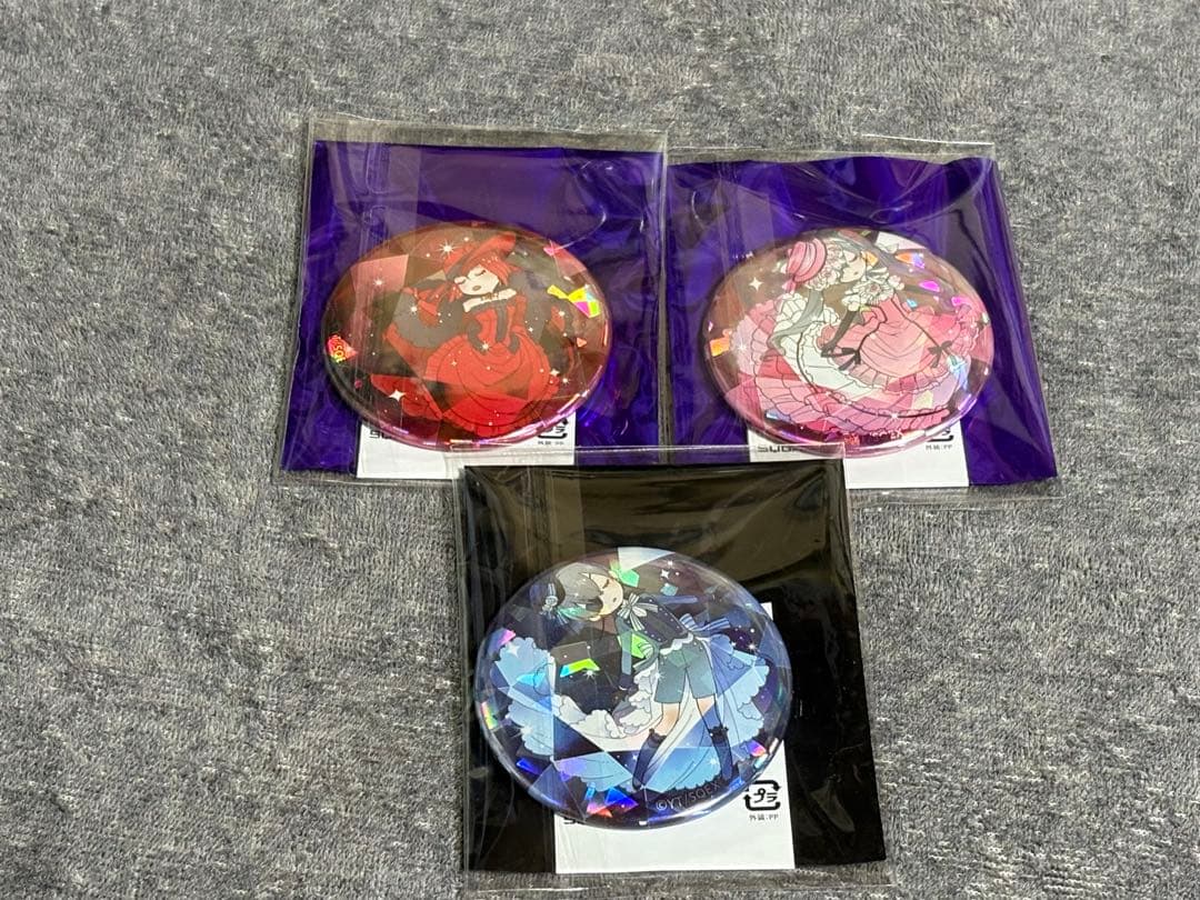 黒執事 Black Label 宝石缶バッジ 駒鳥シエル マダム・レッド