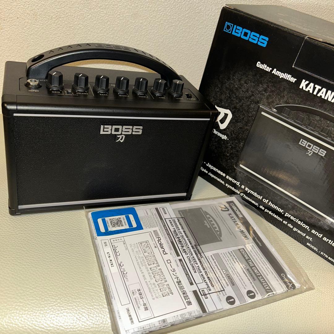 BOSS 刀 KATANA-MINI Guitar Amplifier Boss Katana Mini 7-watt Combo Essentials Bundle | Sweetwater